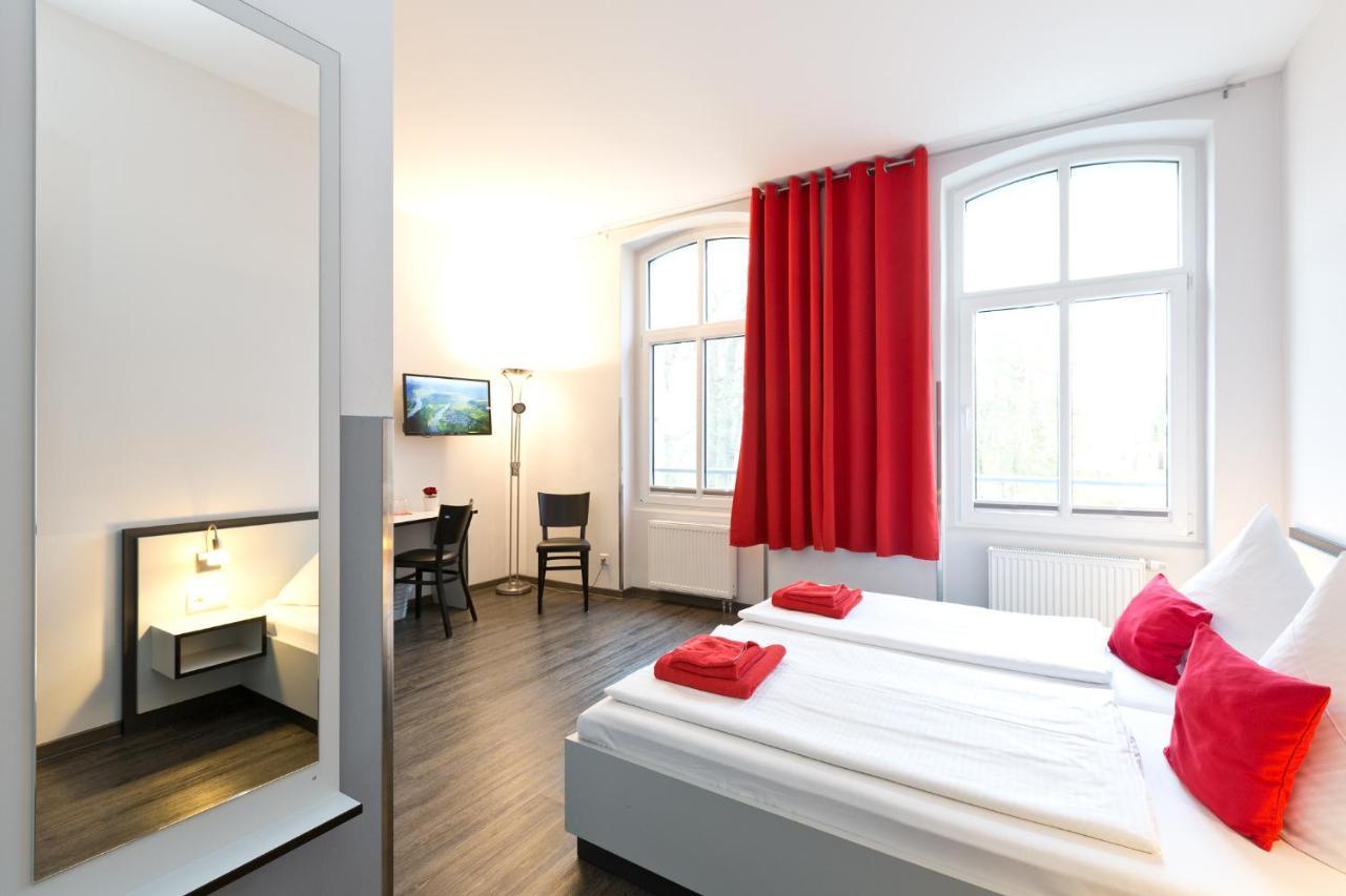 Hotel Zwischen Den Seen Waren  Zewnętrze zdjęcie