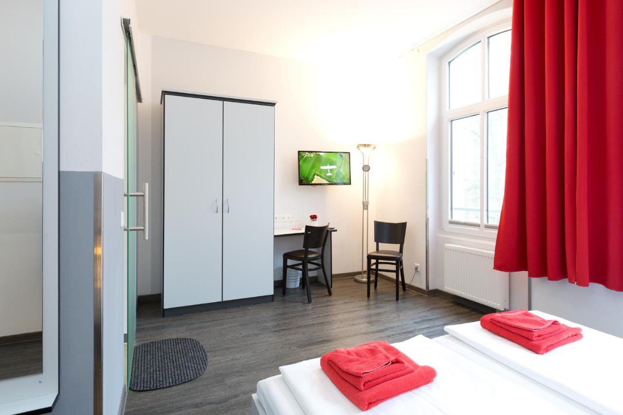 Hotel Zwischen Den Seen Waren  Zewnętrze zdjęcie